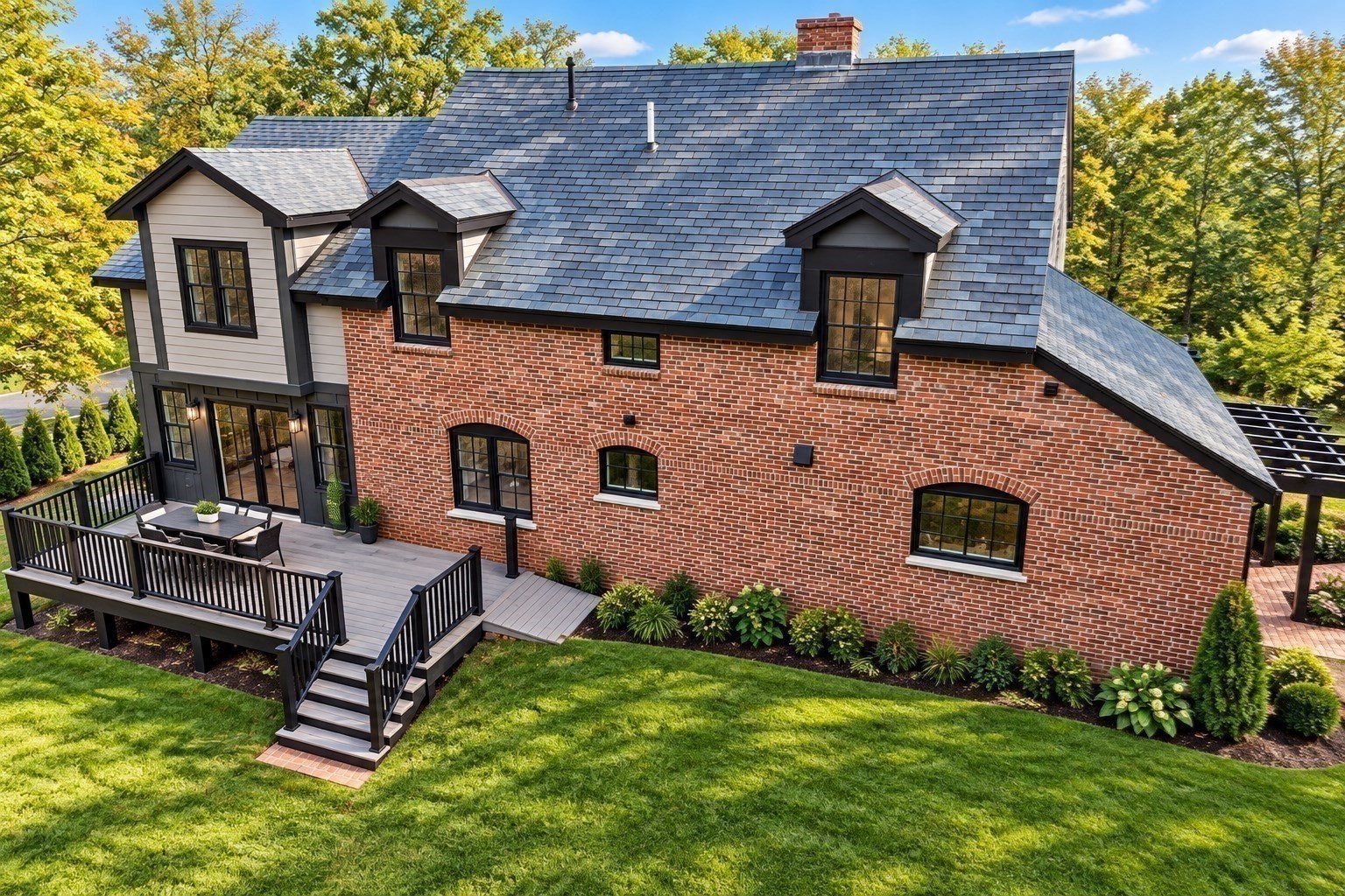 6 Lovis Property Photo 3