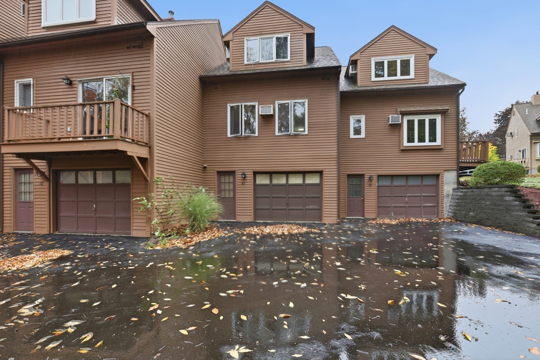40 Casablanca Ct # 40 Property Photo 2