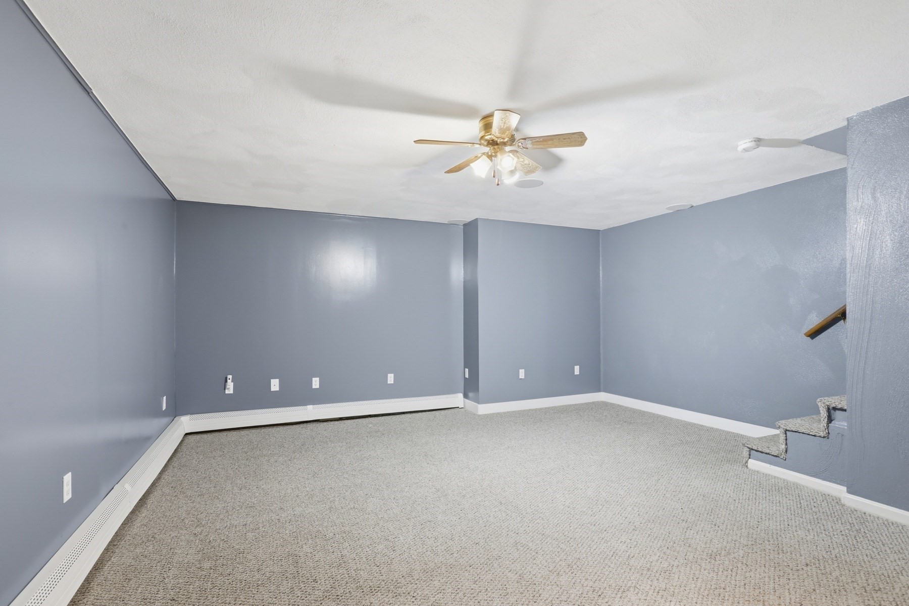 40 Casablanca Ct # 40 Property Photo 28