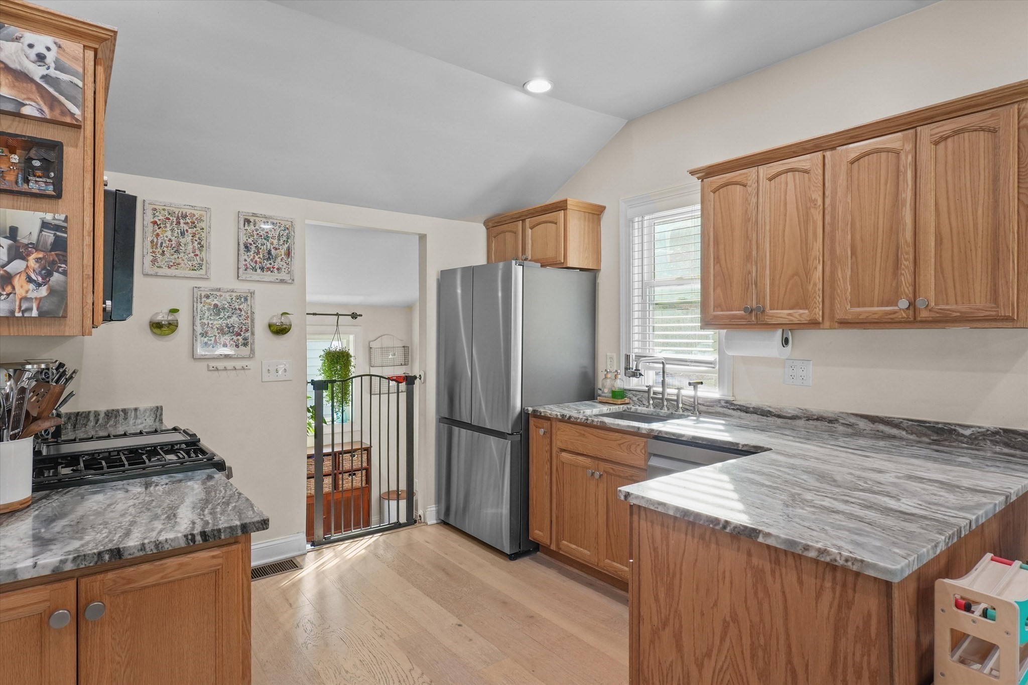 2 Burnside Lane Property Photo 4