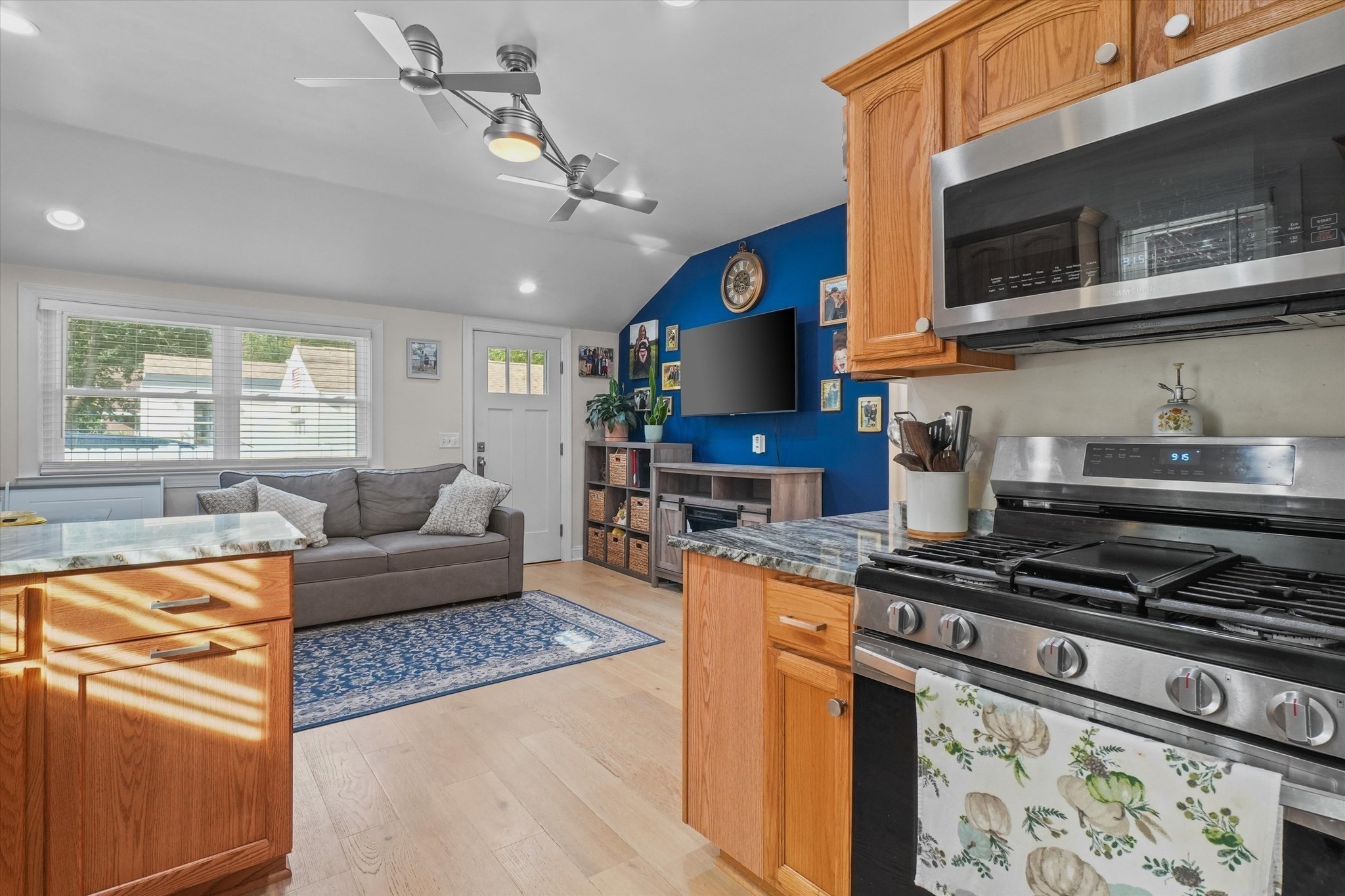 2 Burnside Lane Property Photo 7