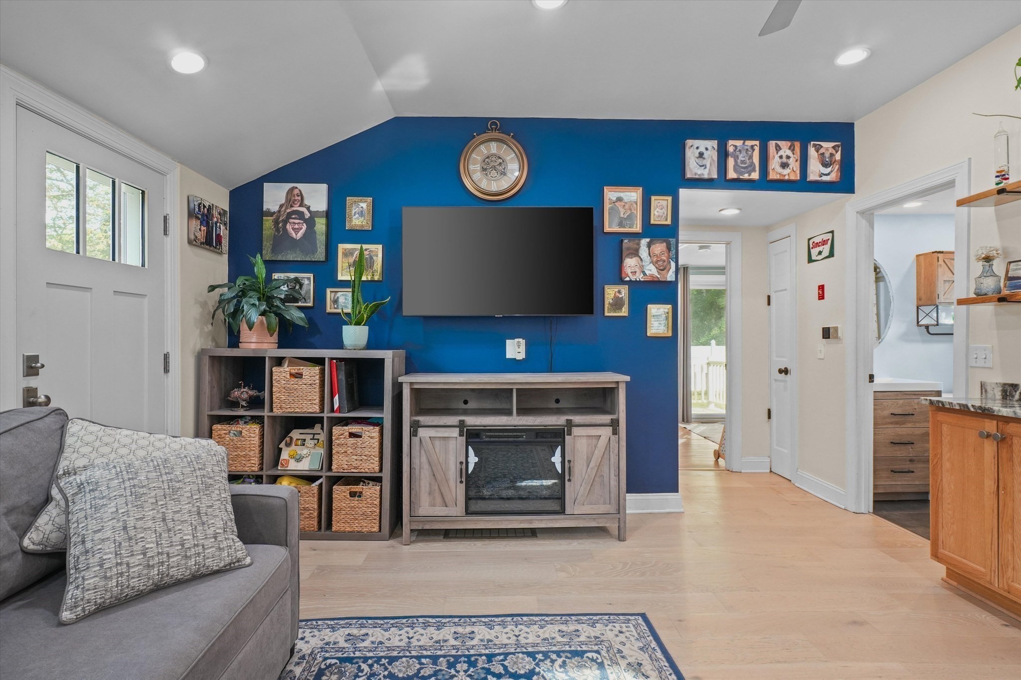 2 Burnside Lane Property Photo 8