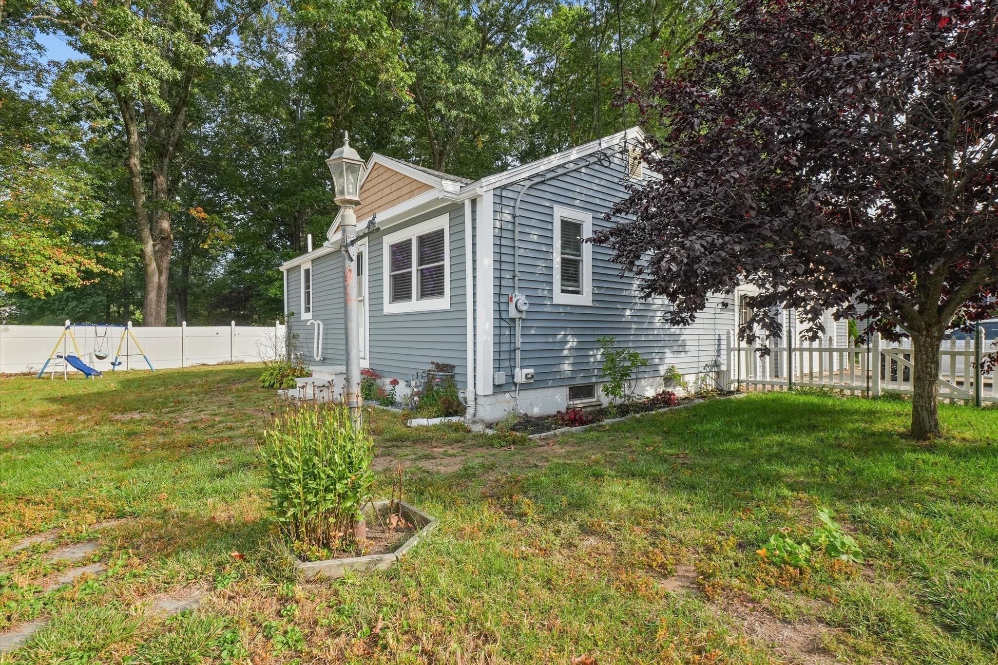 2 Burnside Lane Property Photo 35