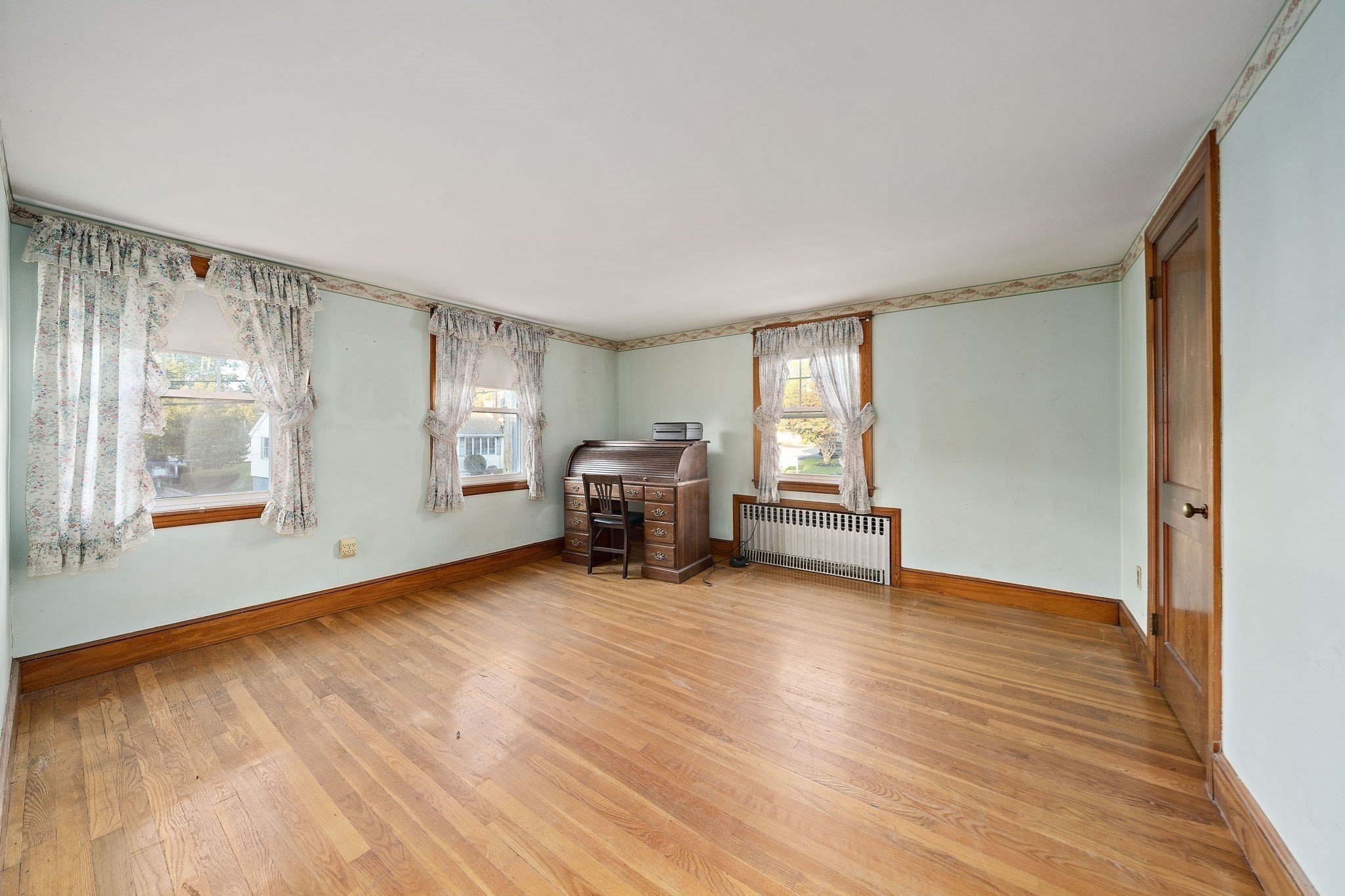 50 Lyons St Property Photo 21