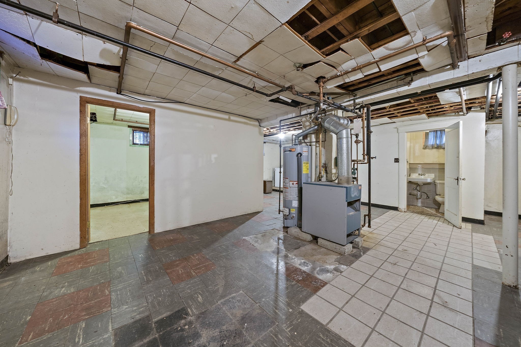 50 Lyons St Property Photo 26