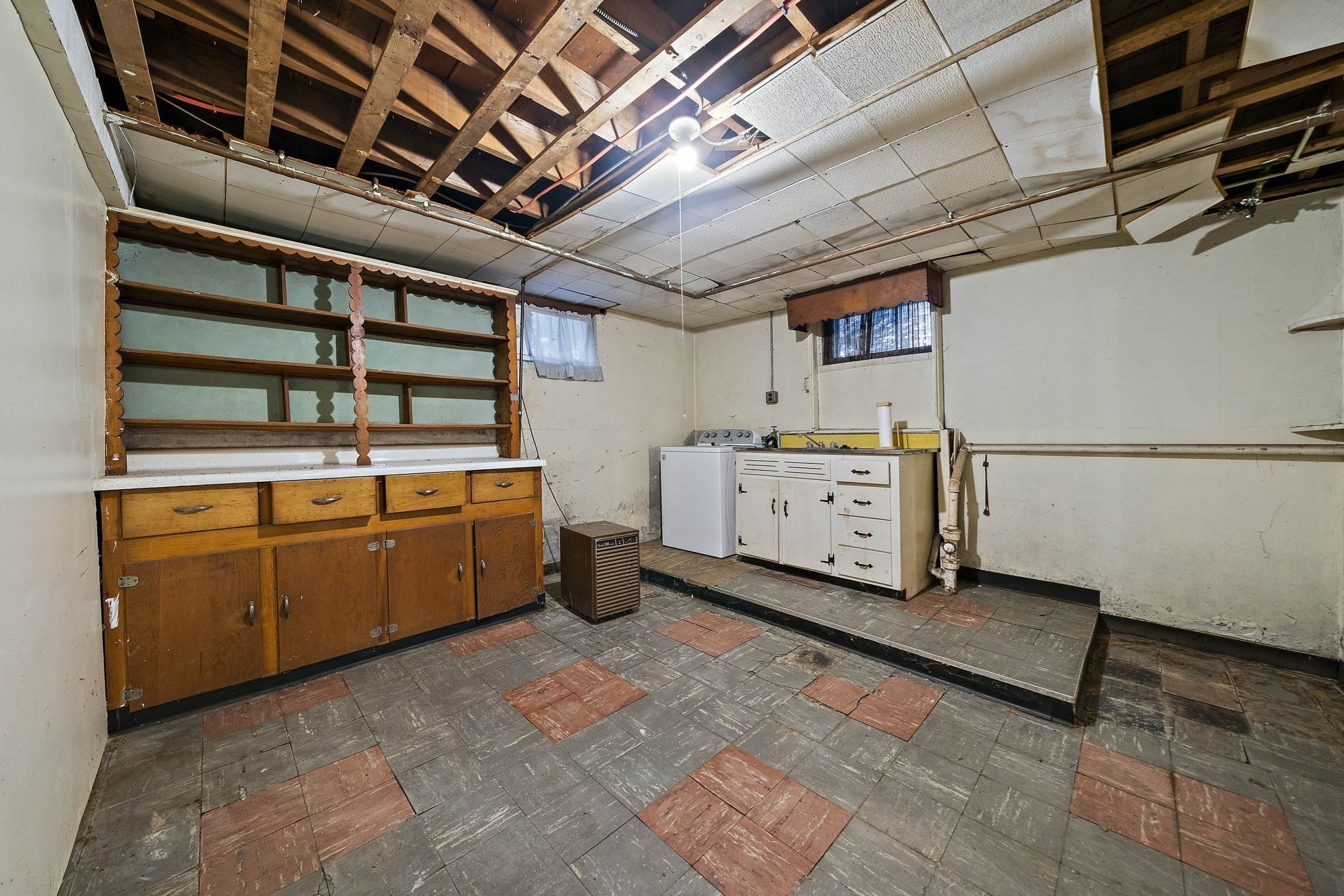 50 Lyons St Property Photo 28