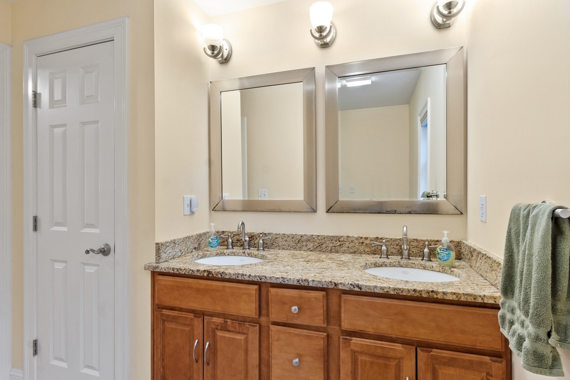 448 Malden St. Property Photo 29