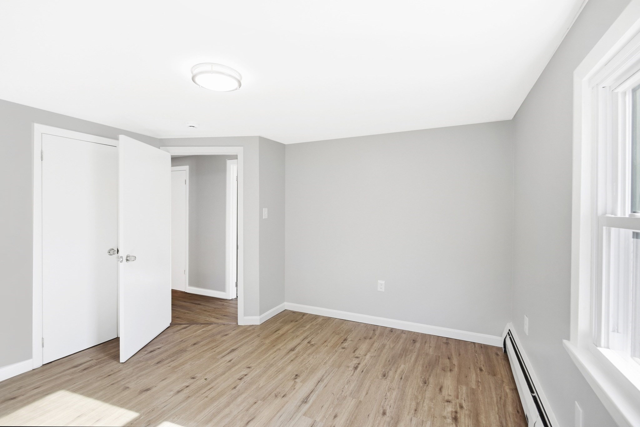 412 Oak Street Property Photo 12