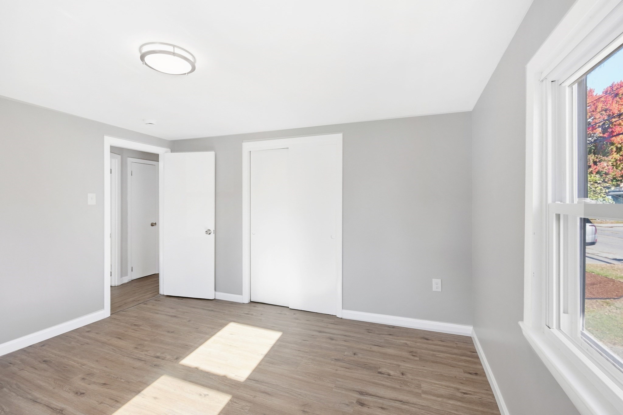 412 Oak Street Property Photo 14