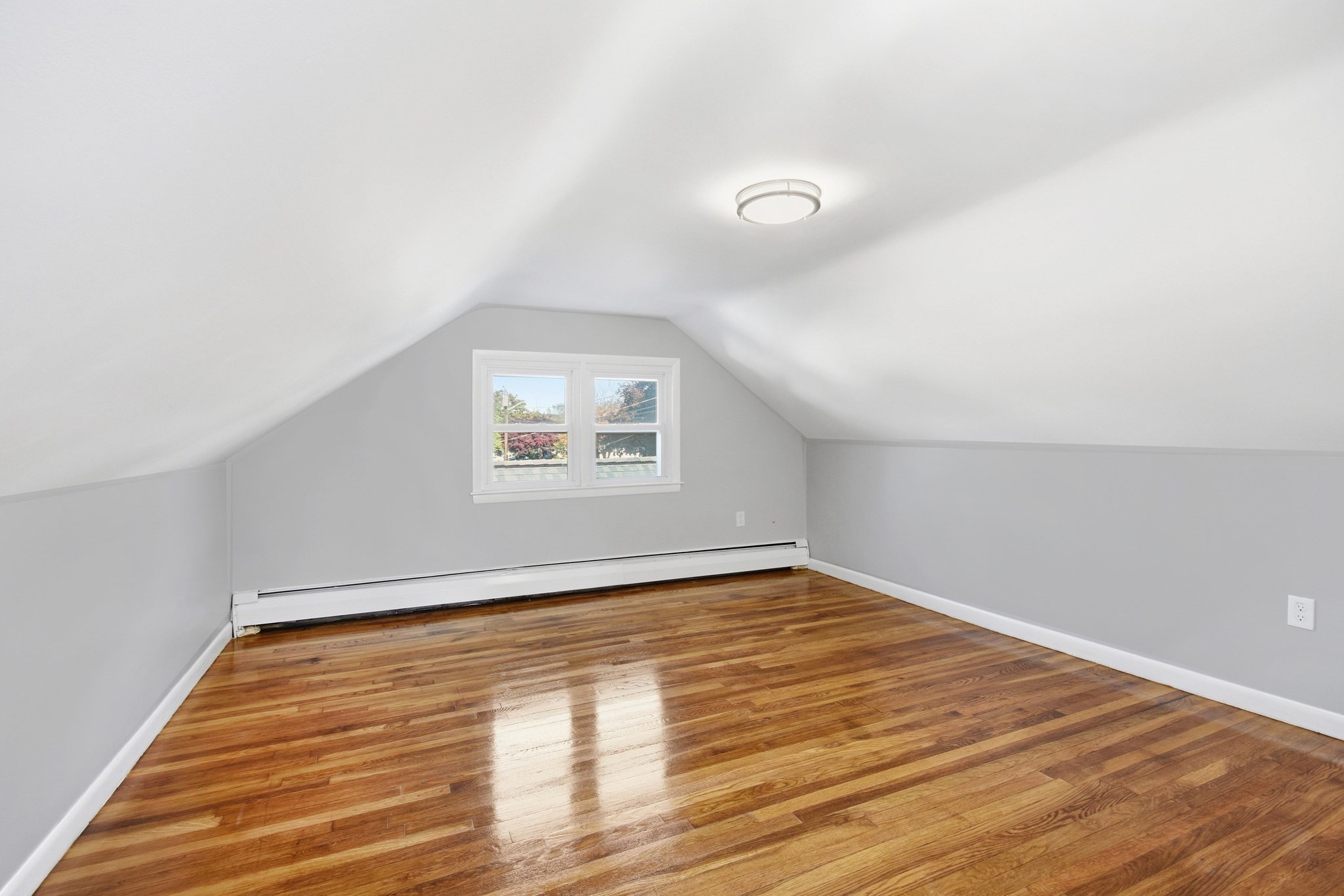 412 Oak Street Property Photo 19