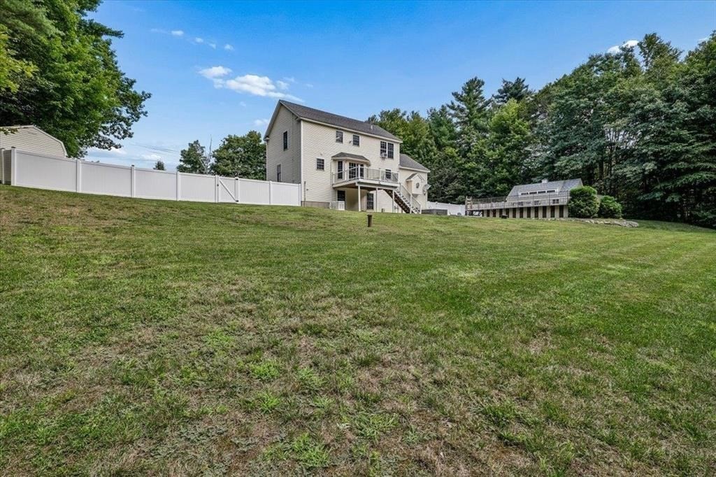 110 Middle Rd Property Photo 39
