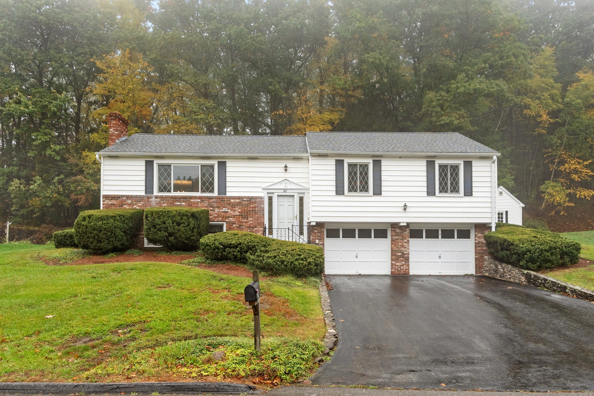 40 Wilder Ln Property Photo 1