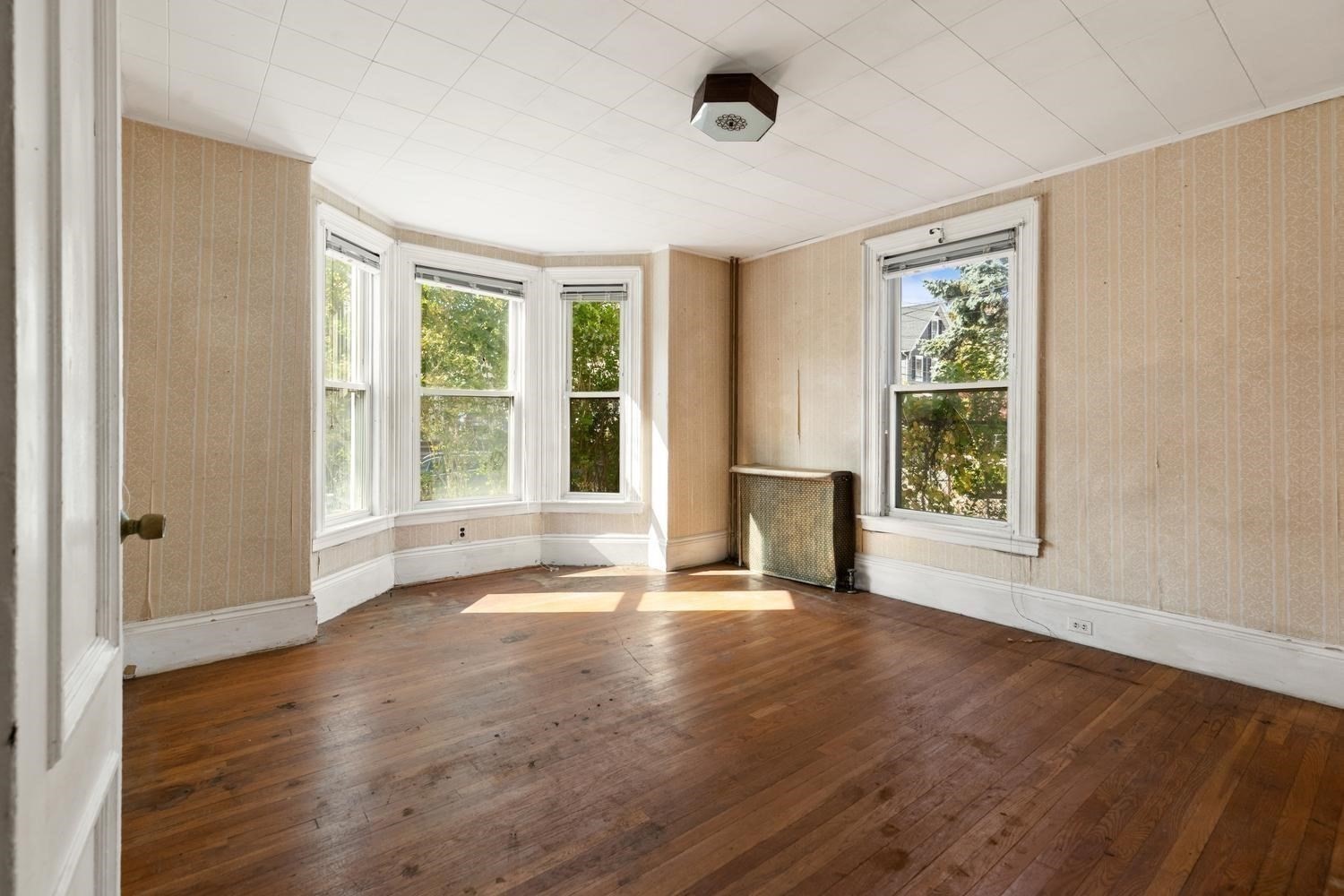 117 Linden Avenue Property Photo 11