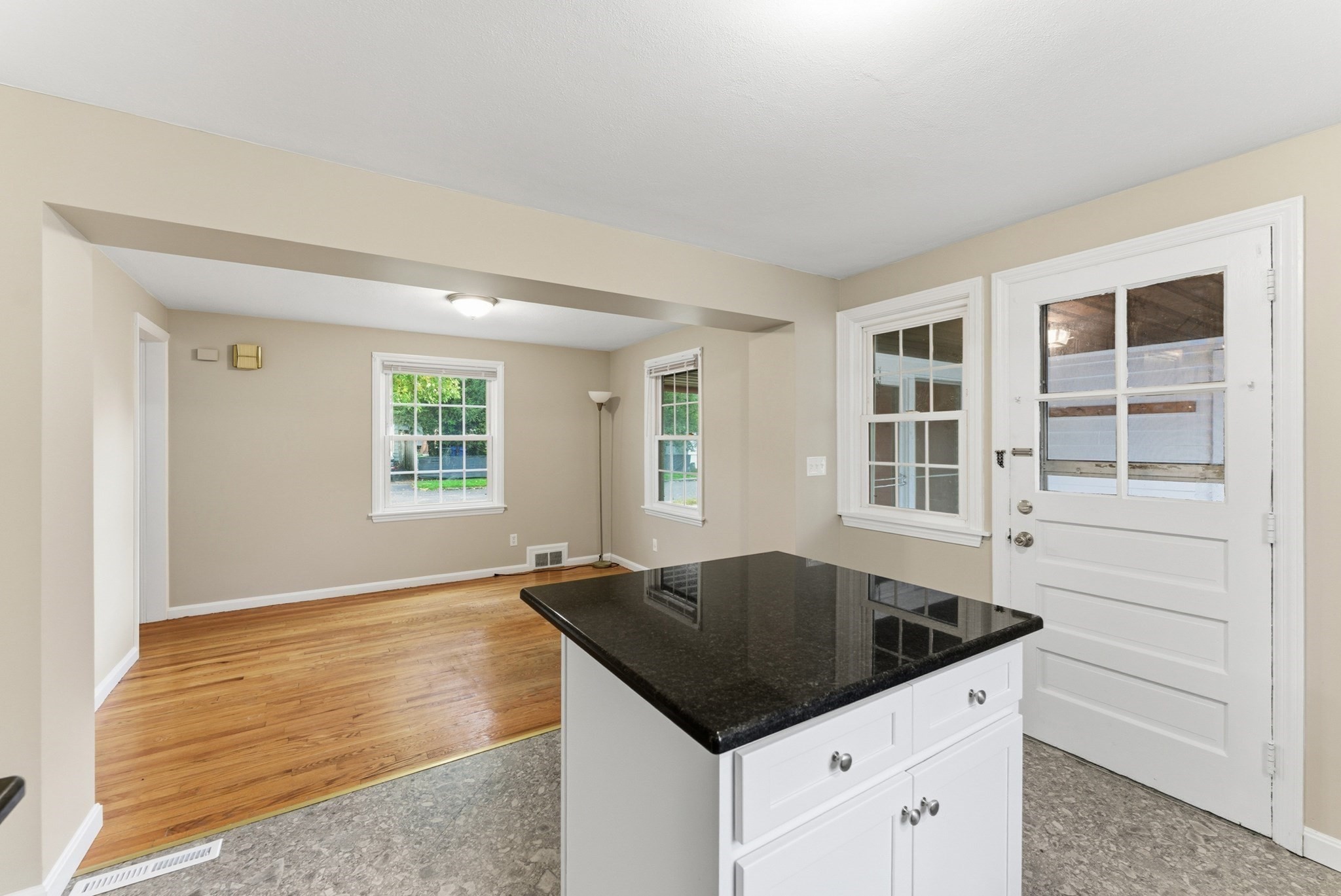 6 Bennington St Property Photo 6
