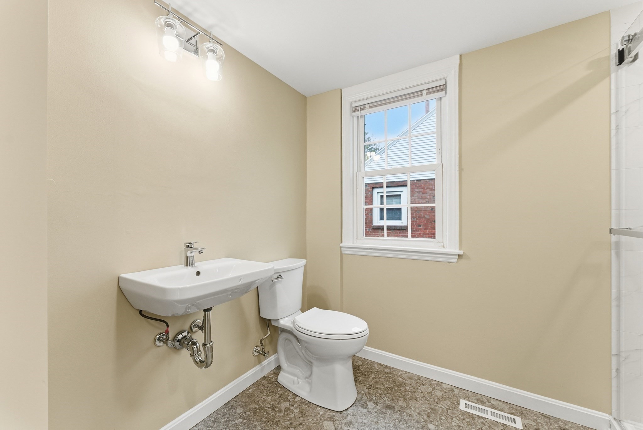 6 Bennington St Property Photo 21