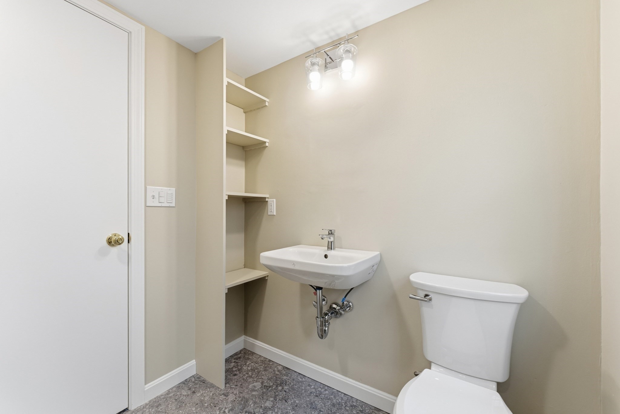 6 Bennington St Property Photo 23