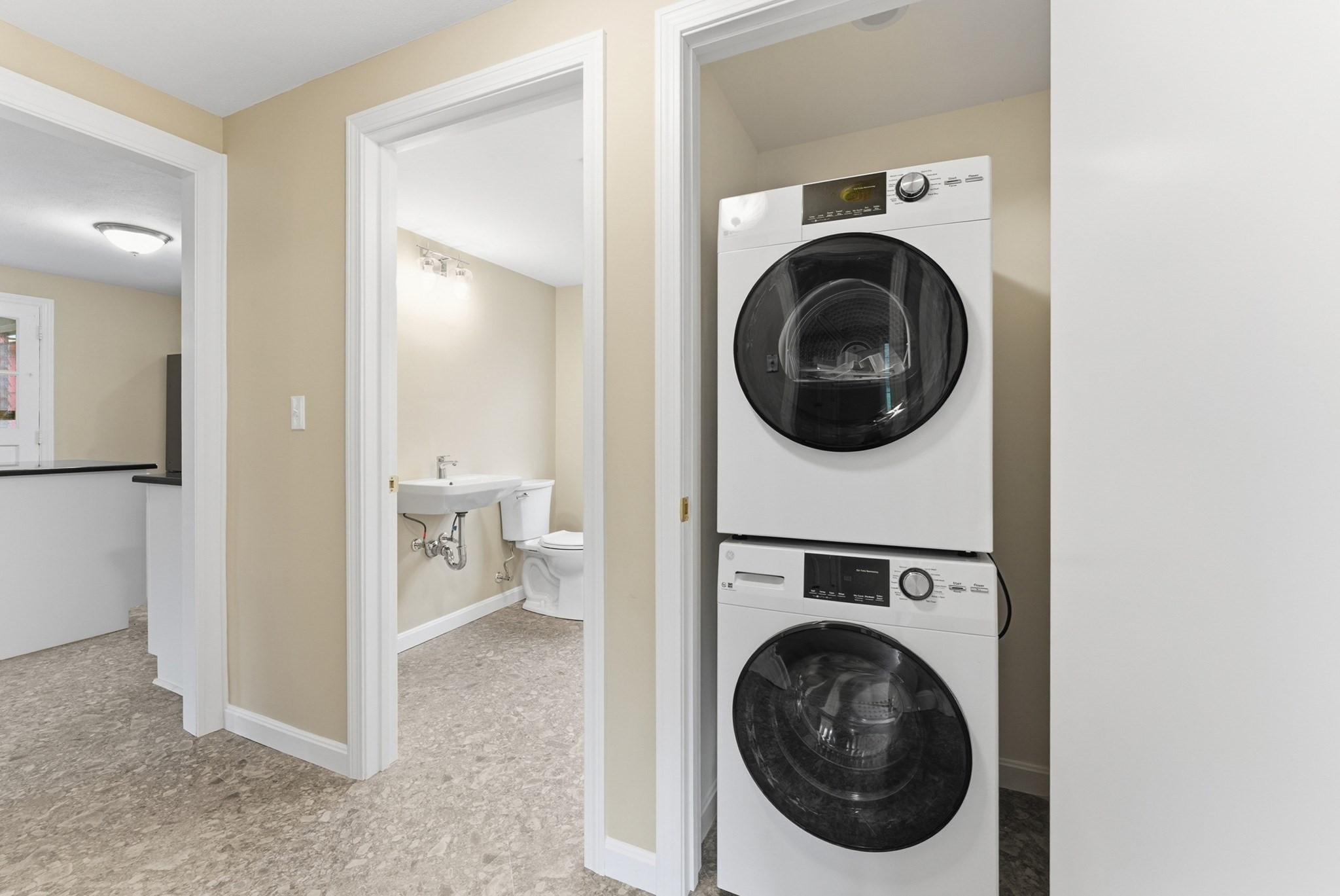 6 Bennington St Property Photo 25