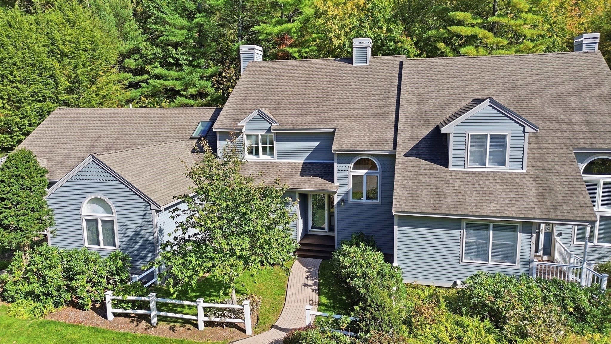 4 Deergrass Ln Property Photo 1