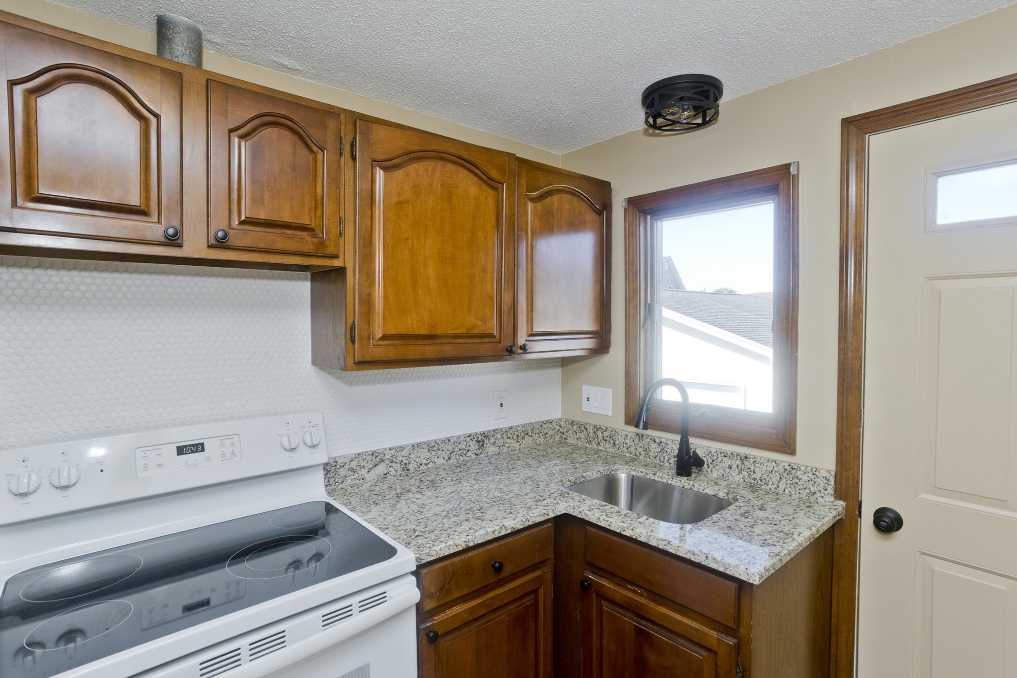 92 Truro Street # B Property Photo 7