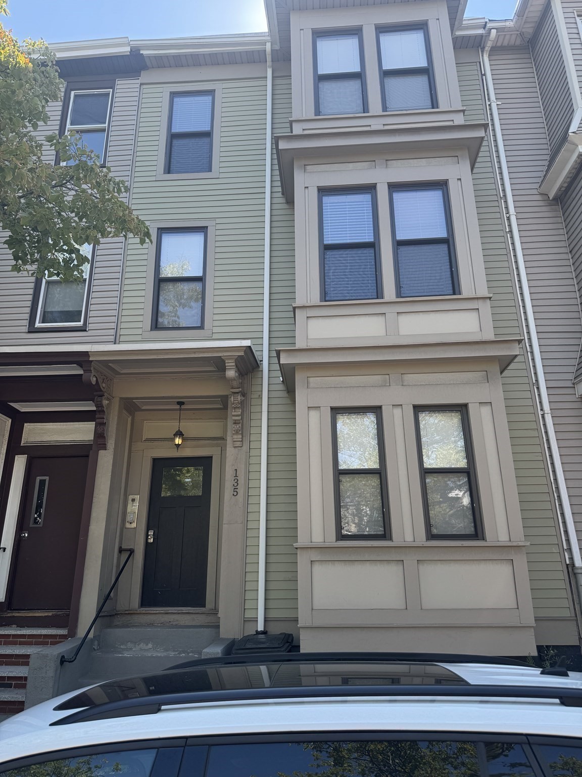 135 Havre St # 1