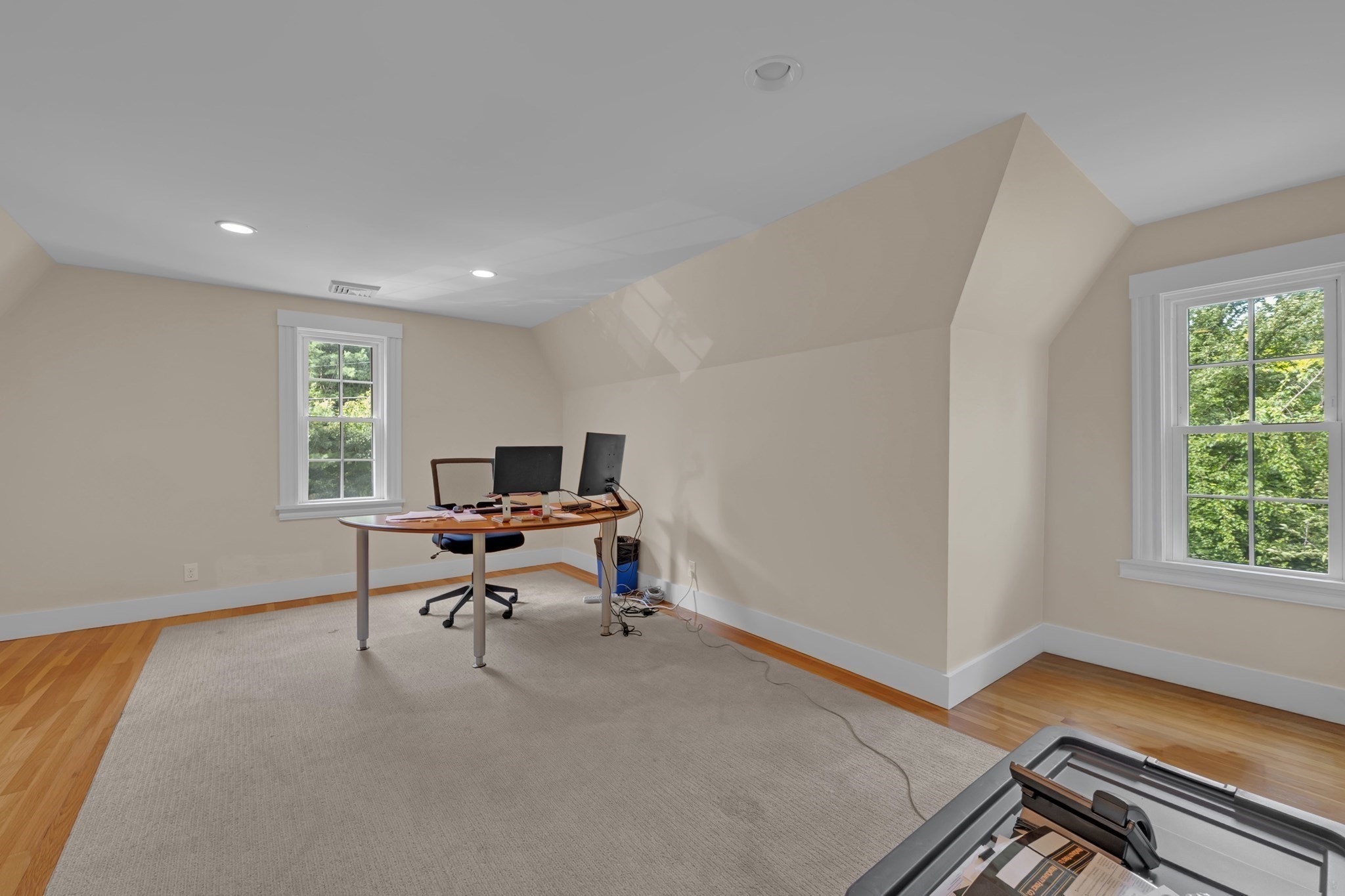 4 Makepeace Rd # A Property Photo 7