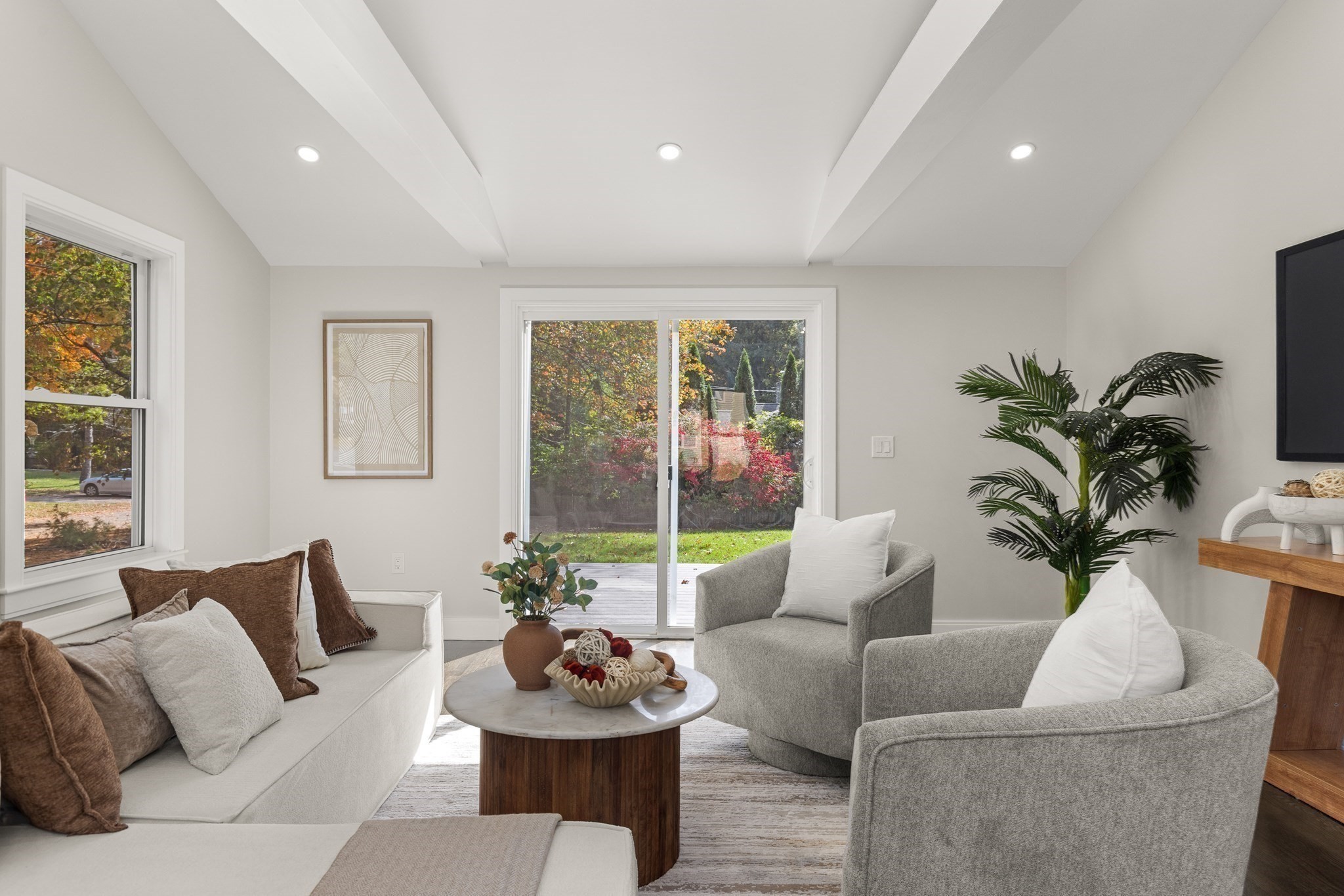 9 Essex Road Property Photo 20