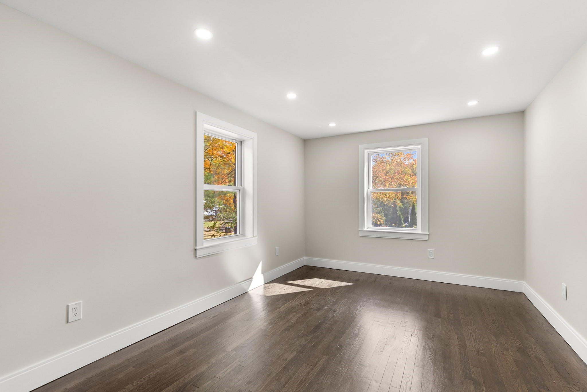 9 Essex Road Property Photo 29