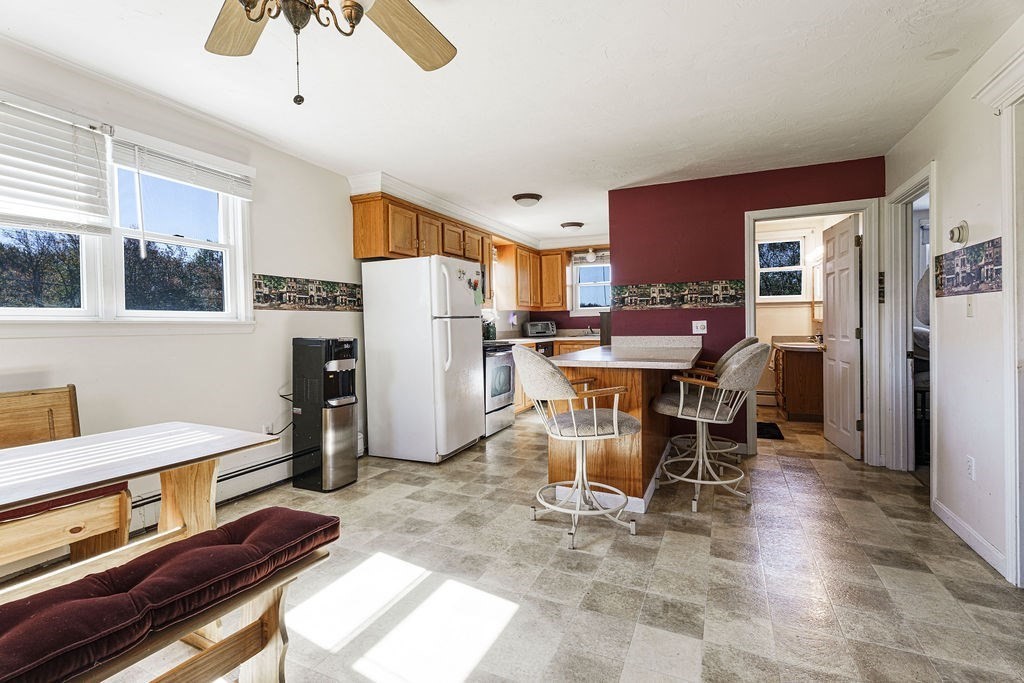 25 Lamoureux Blvd Property Photo 16