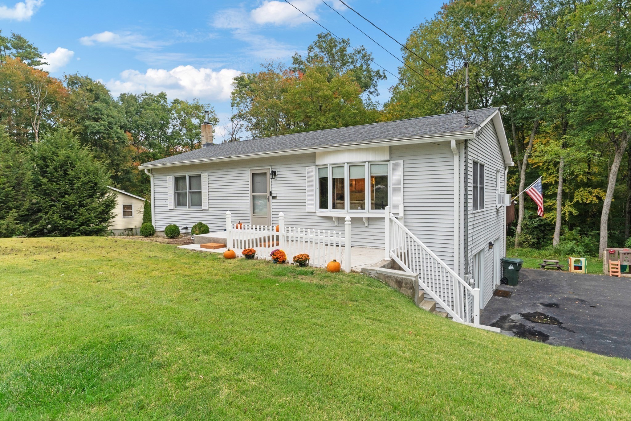 174 Monson Turnpike Rd Property Photo 2