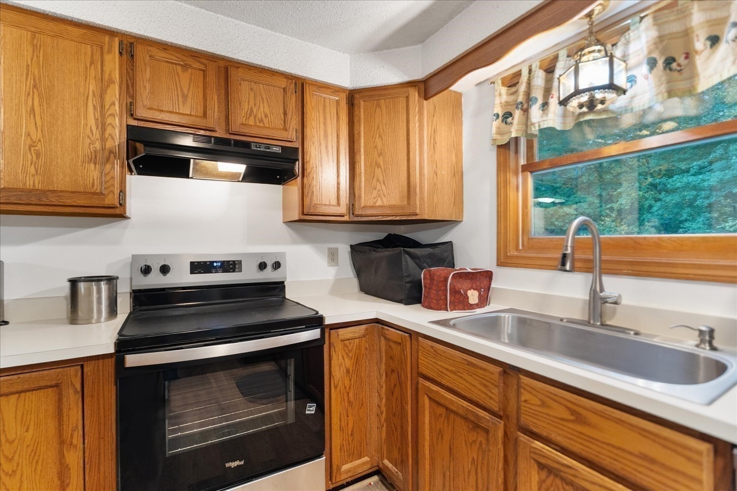 174 Monson Turnpike Rd Property Photo 8