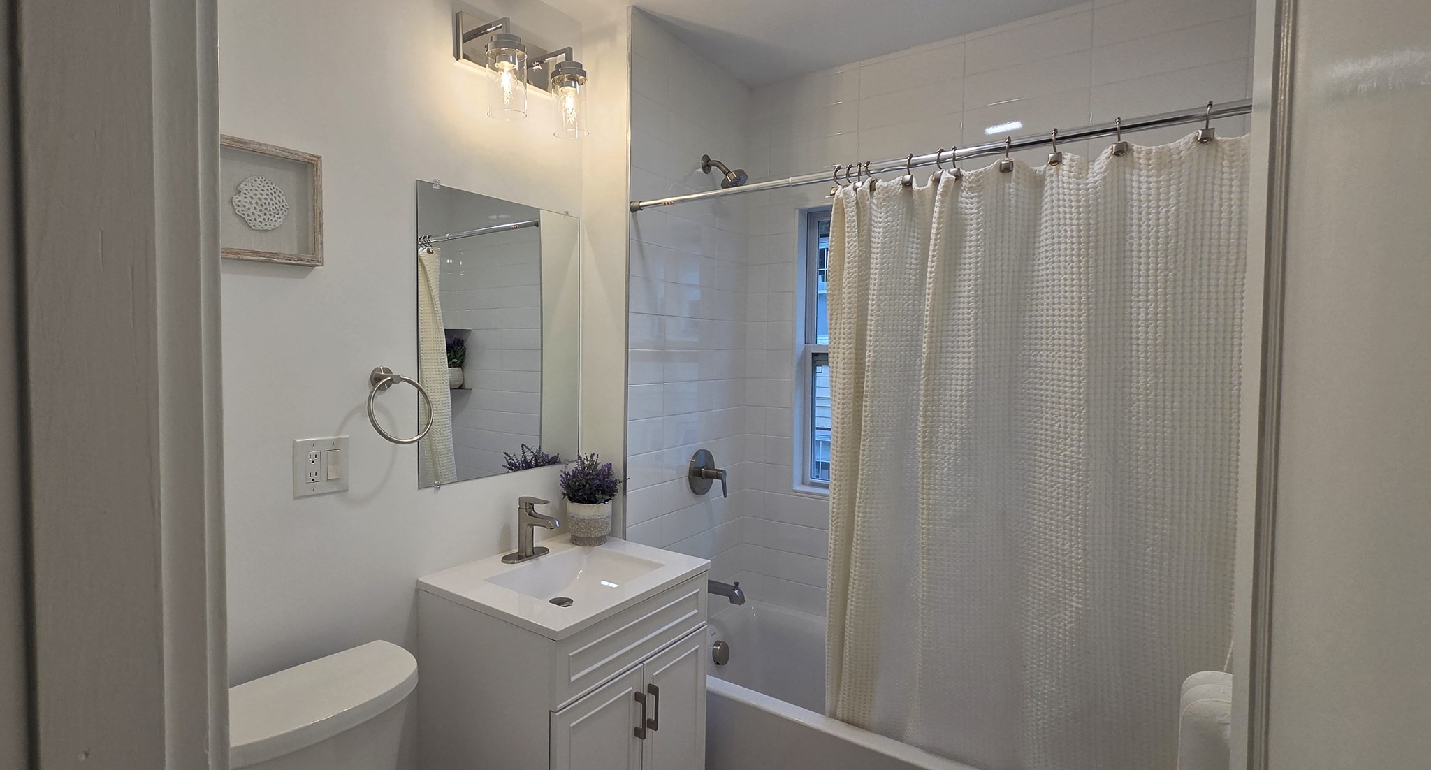 15 Howard St Property Photo 12