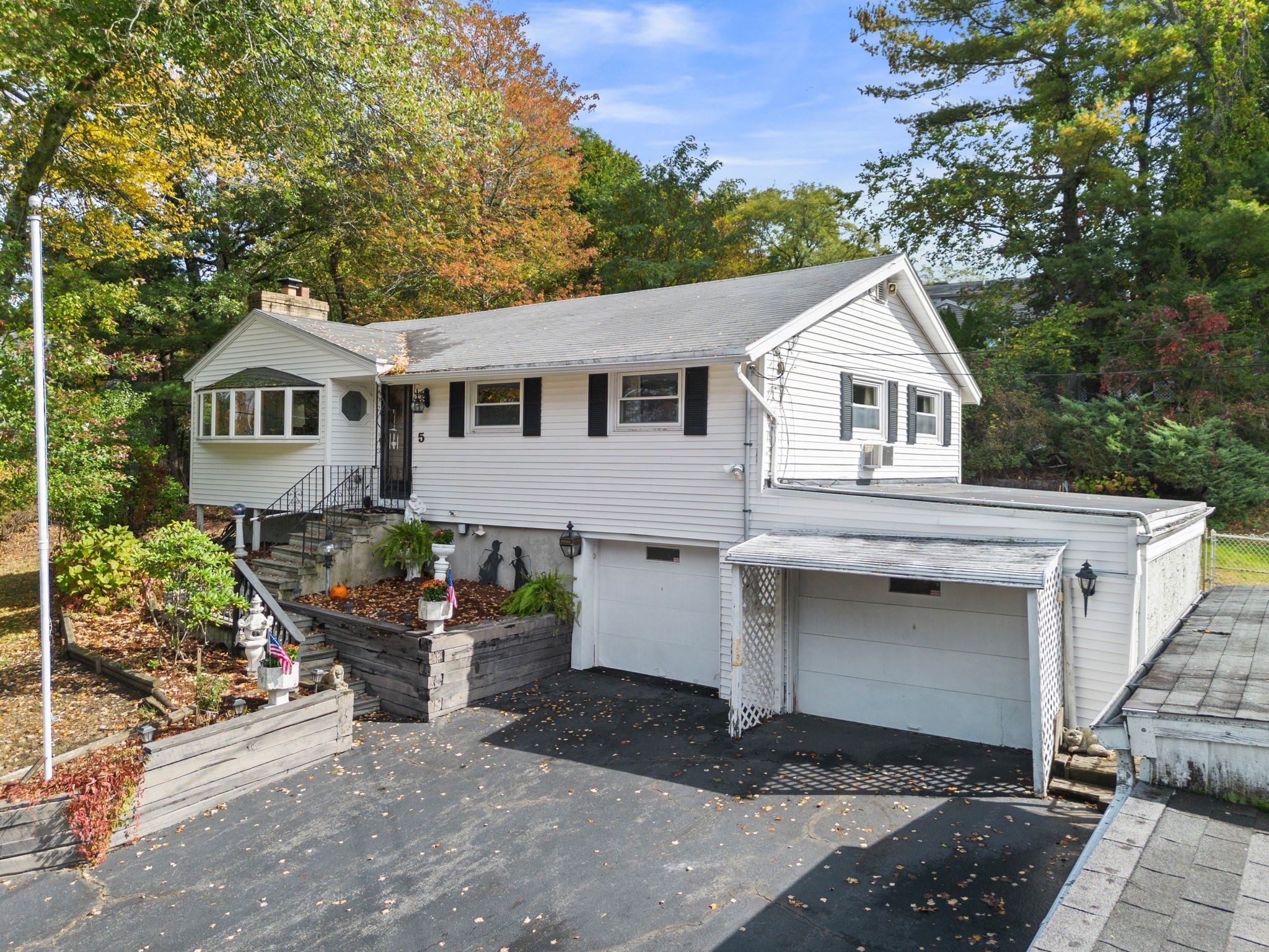 5 Anderson St Property Photo 1