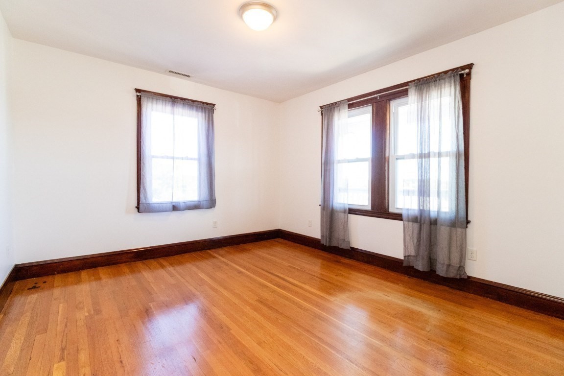 37 Cedrus Ave # 37 Property Photo 22