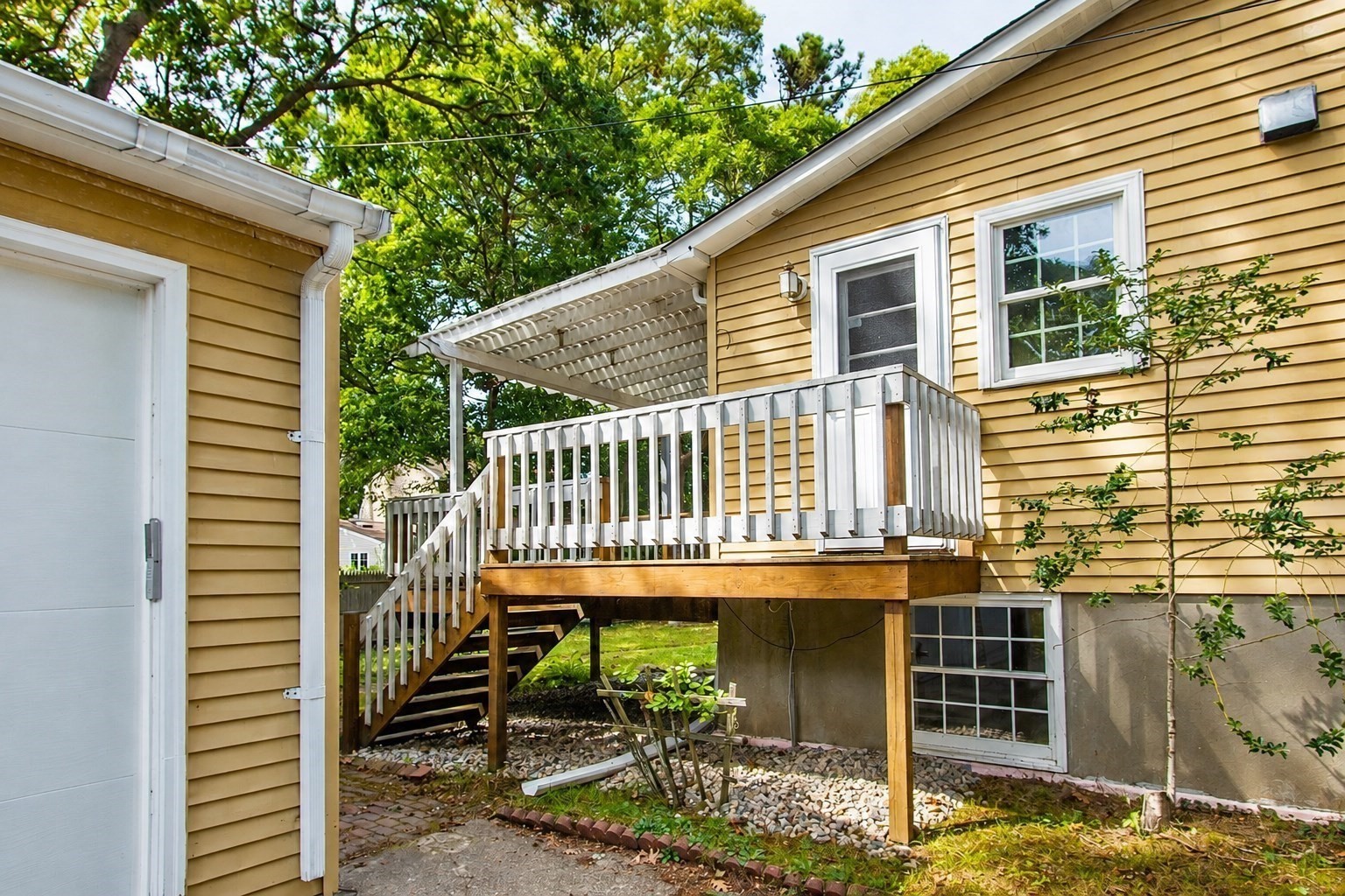 21 First Property Photo 2