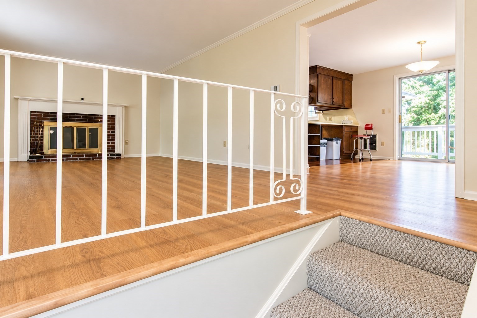 21 First Property Photo 3