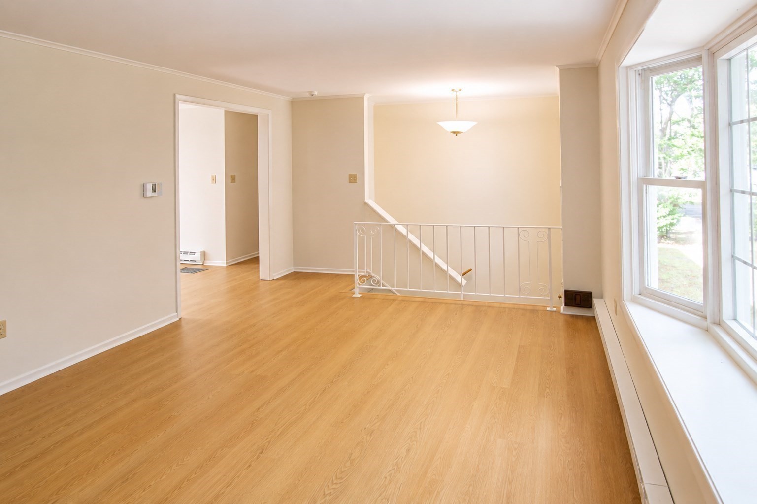 21 First Property Photo 6