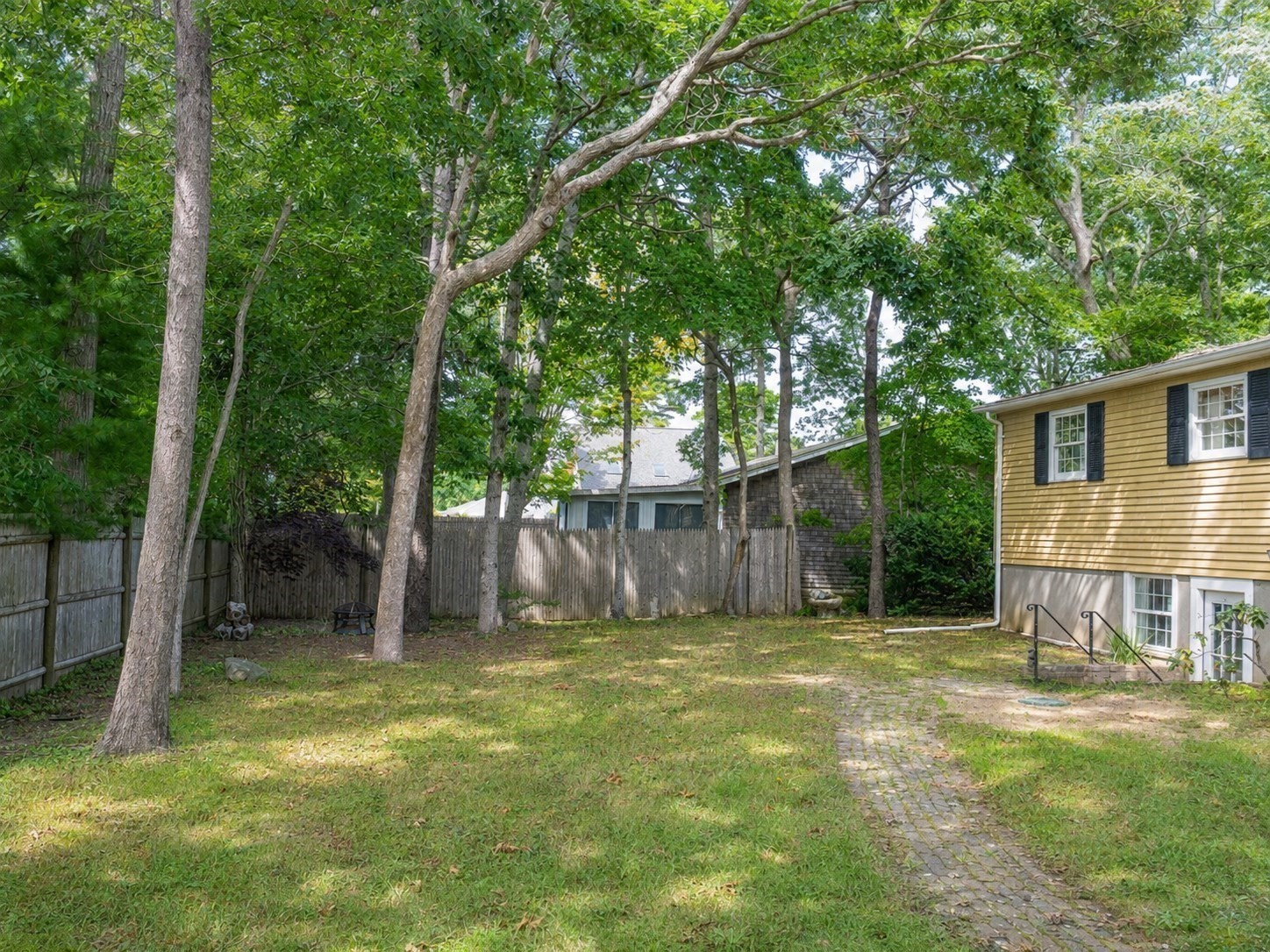 21 First Property Photo 37