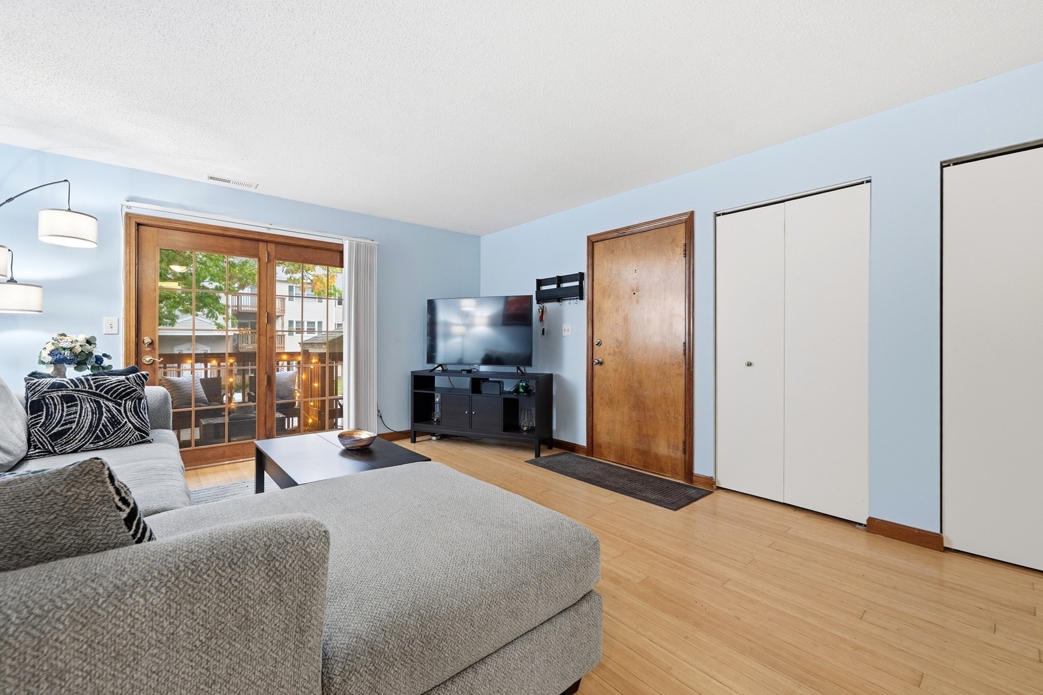 371 Aiken Ave # 10 Property Photo 5