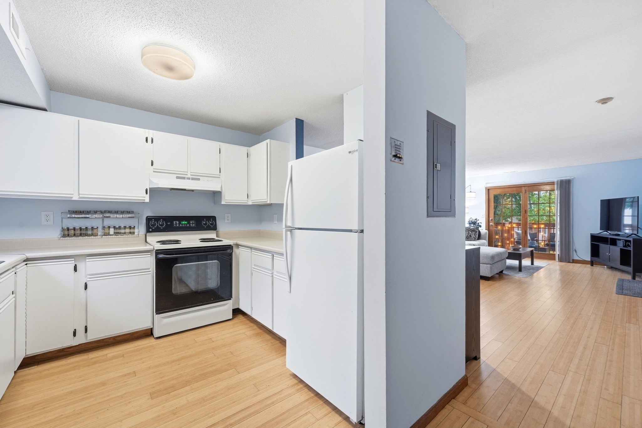 371 Aiken Ave # 10 Property Photo 12