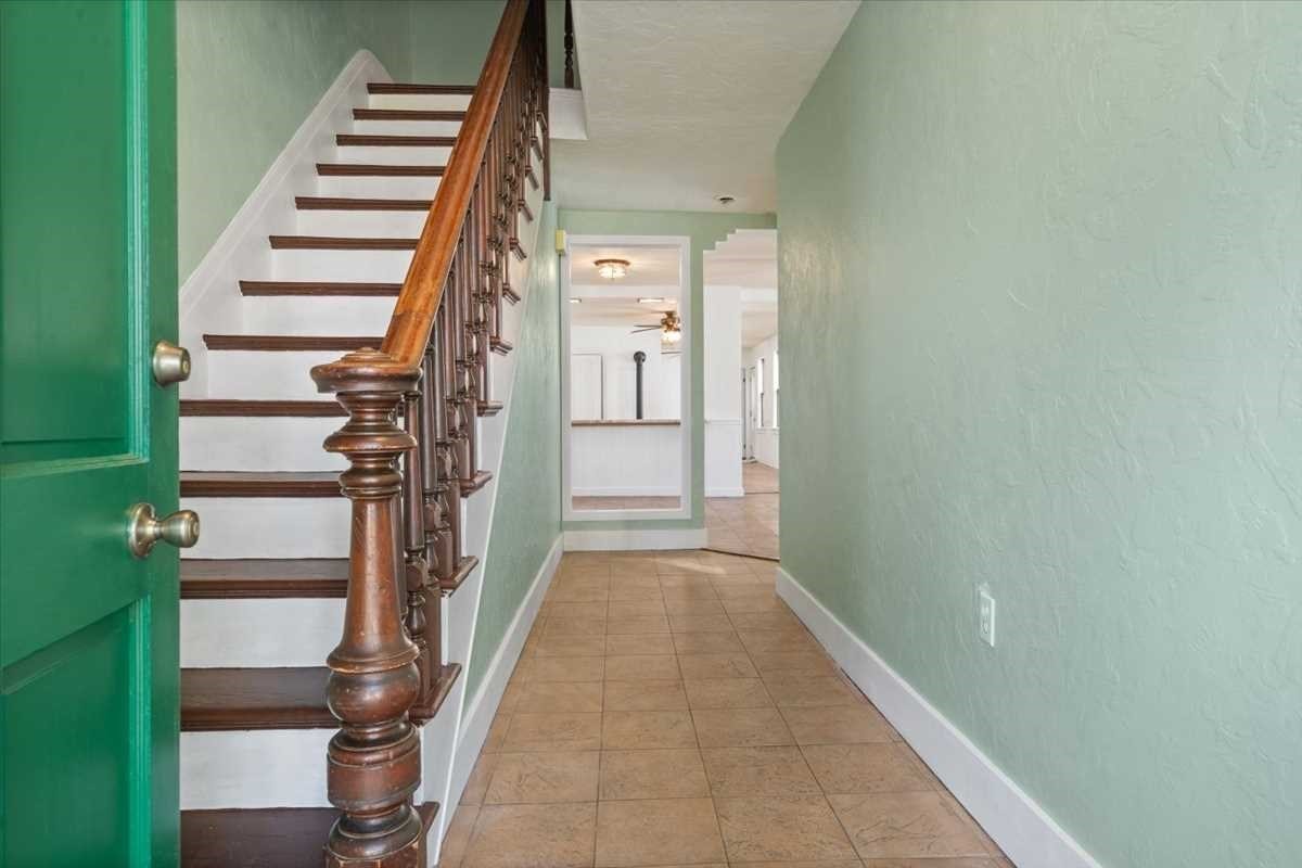 13 Congress St Property Photo 6