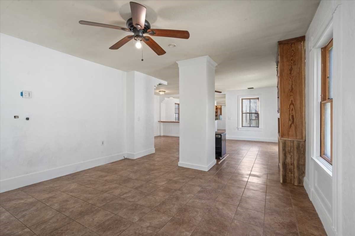 13 Congress St Property Photo 13