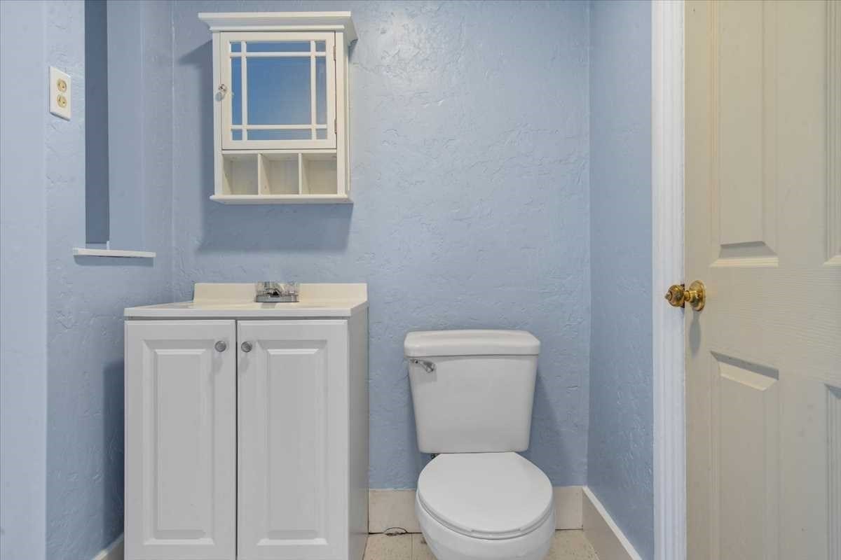 13 Congress St Property Photo 24
