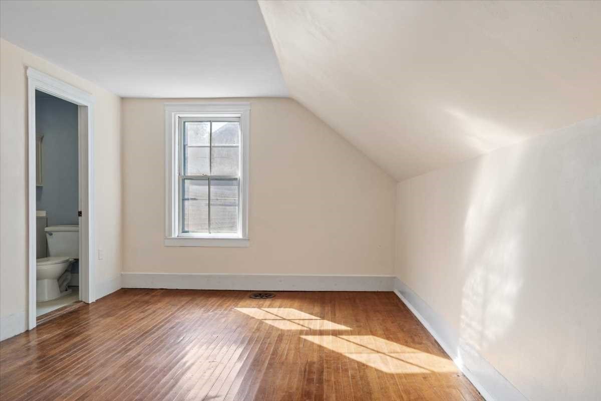 13 Congress St Property Photo 26
