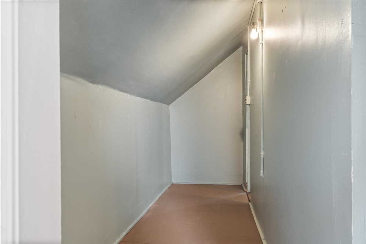 13 Congress St Property Photo 27