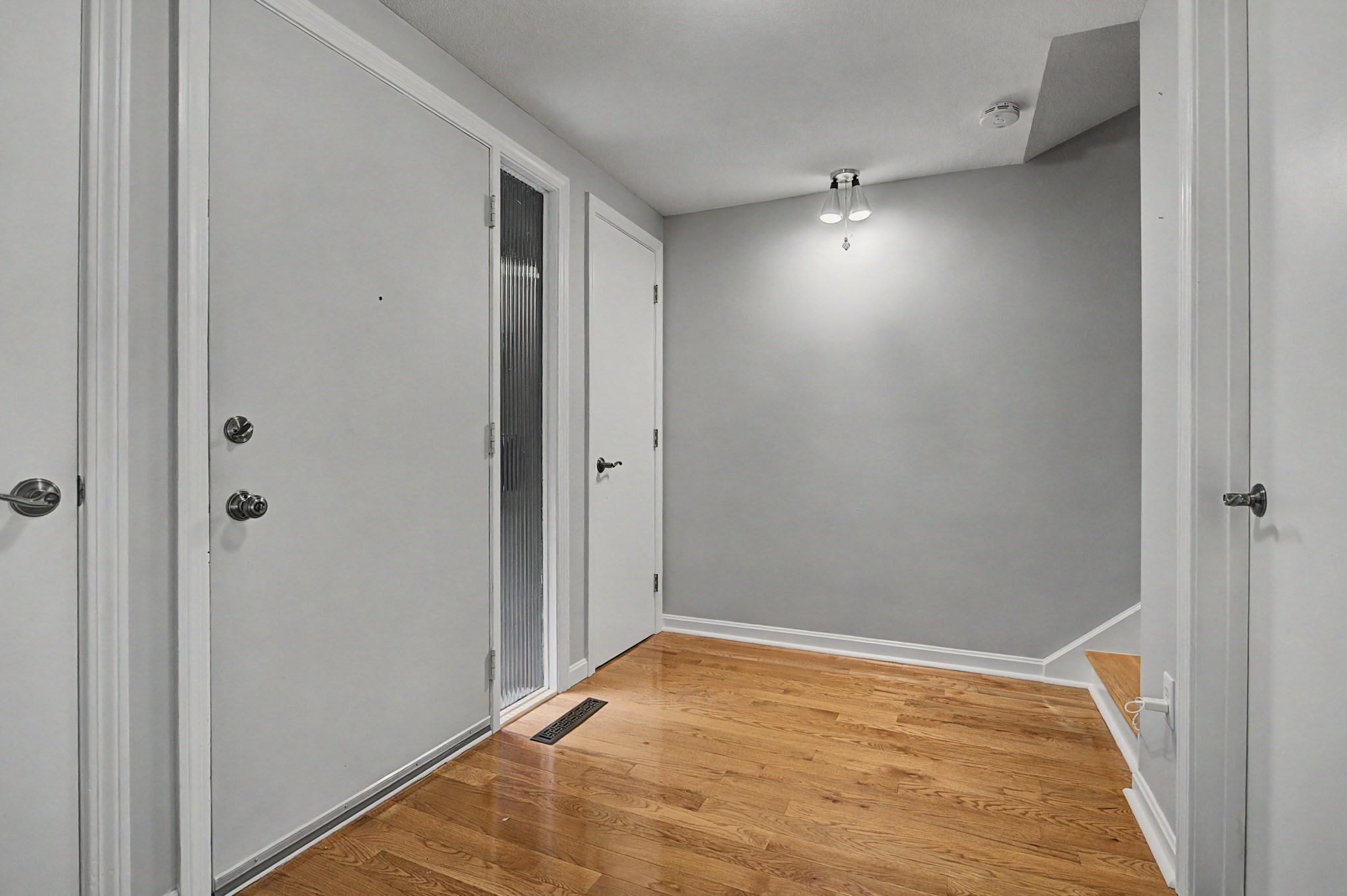 15 Emerson Ct # 15 Property Photo 3