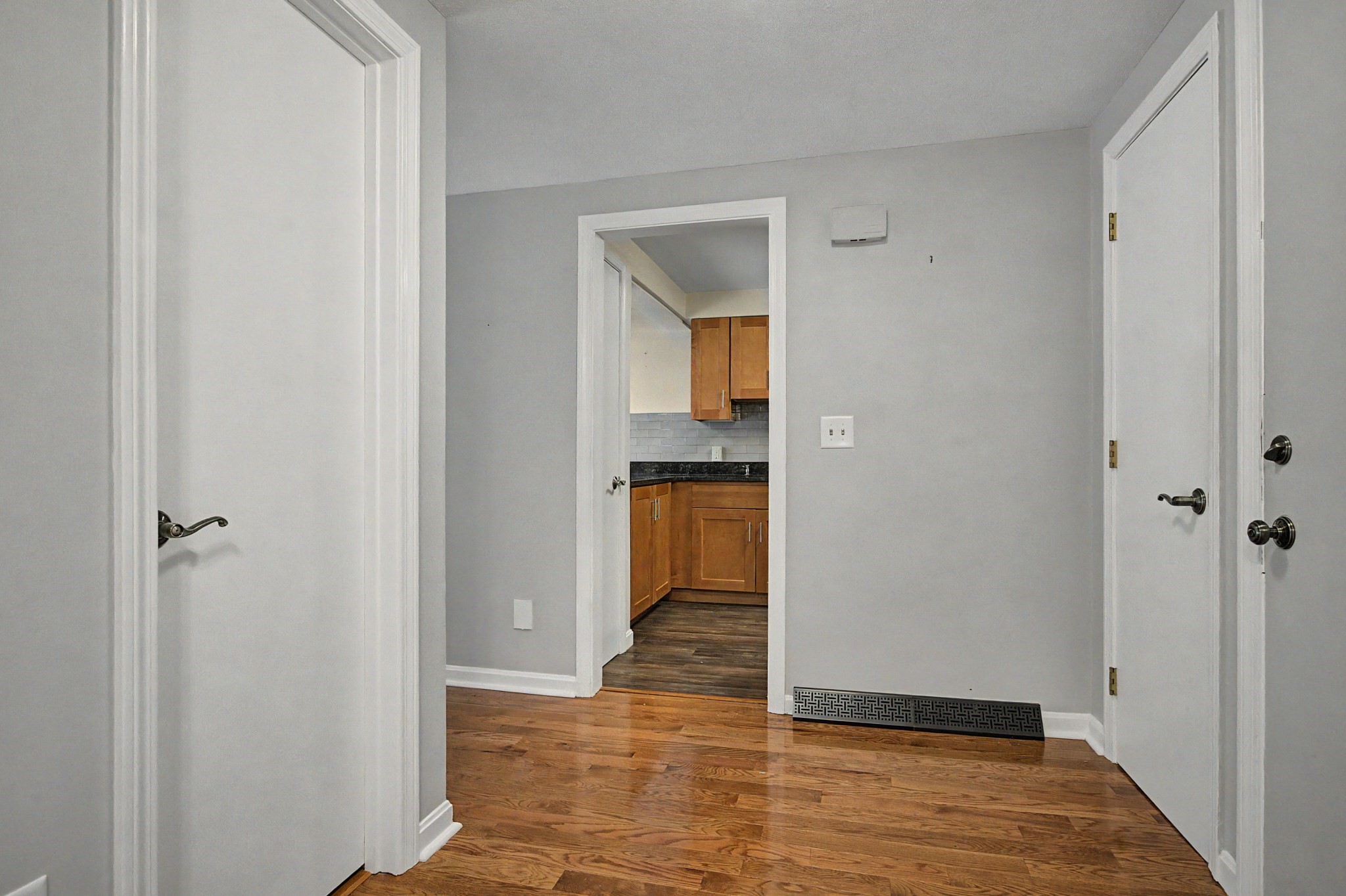 15 Emerson Ct # 15 Property Photo 4