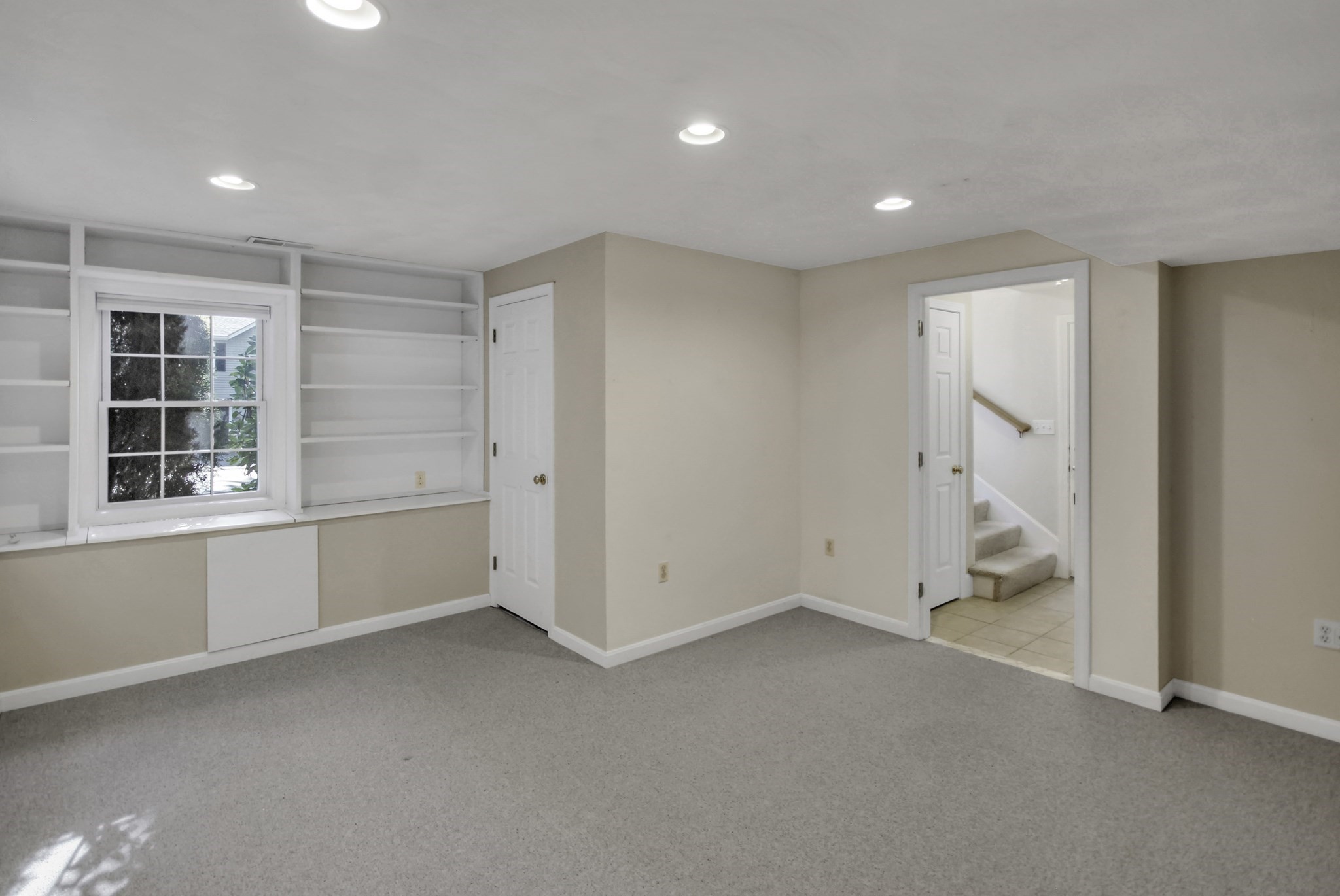 170 Bay State Rd Property Photo 32
