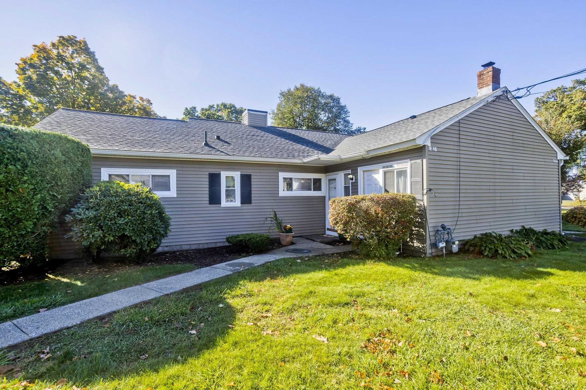183 Applewood Drive # 183 Property Photo 1