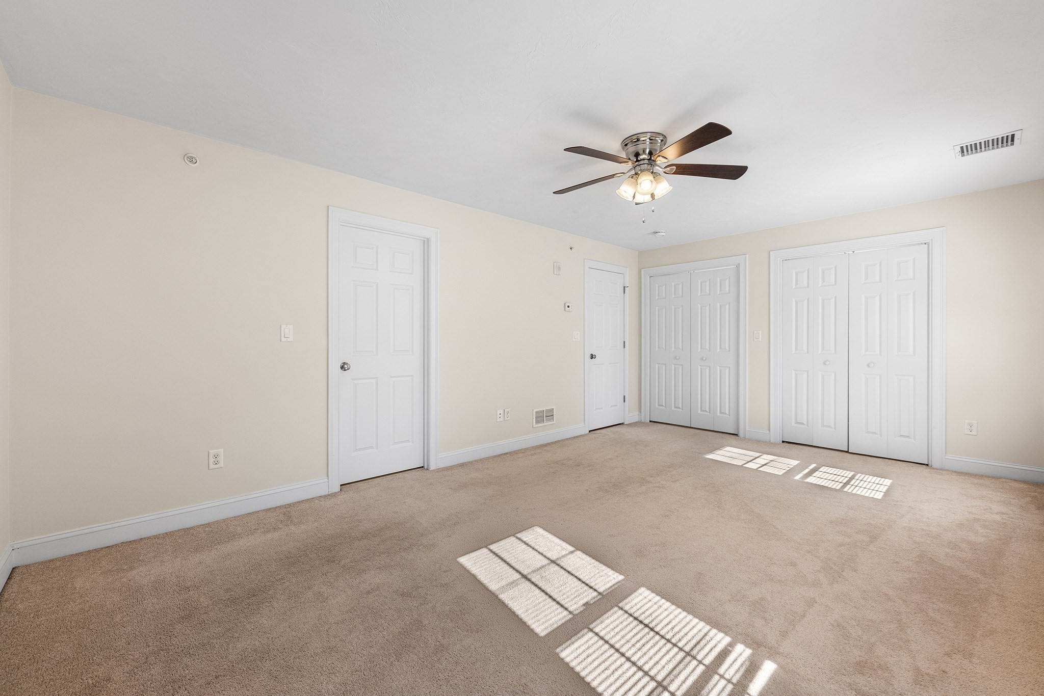 21 Clark St # 21 Property Photo 16