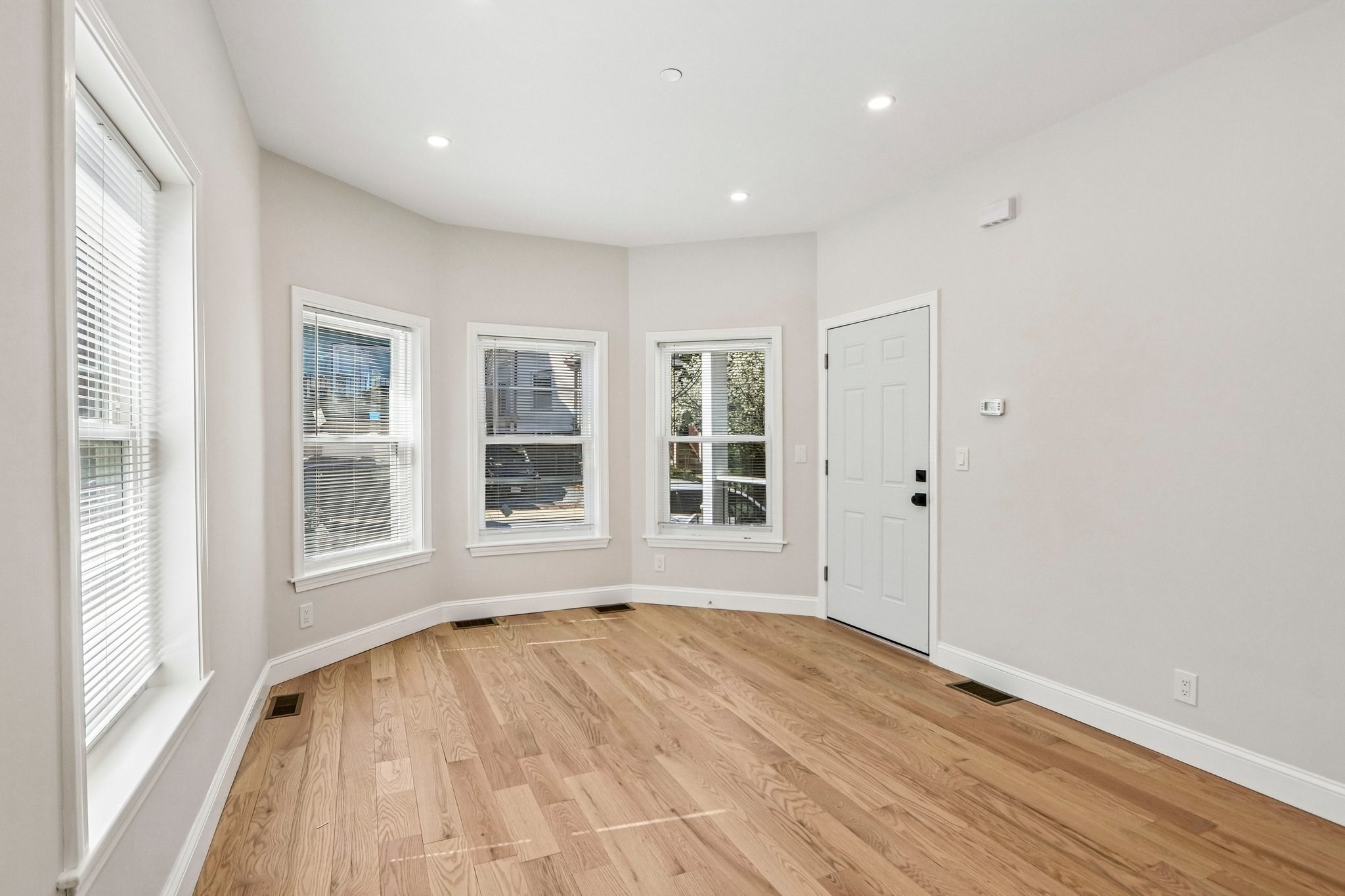 69 Albion St # 69 Property Photo 8